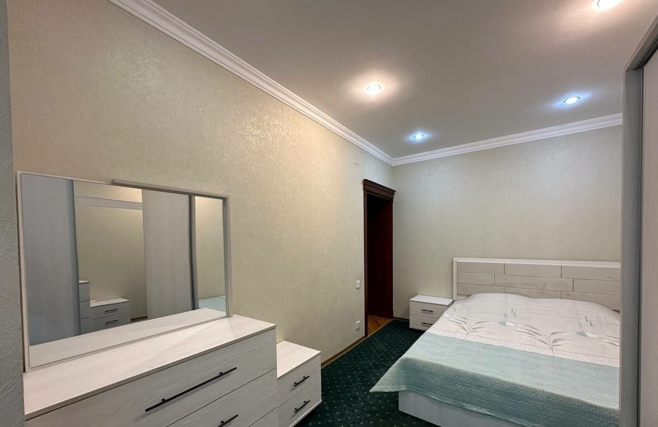 For rent 5-room apartment, 200 m² · Mirzo-Ulugbek — photo 2