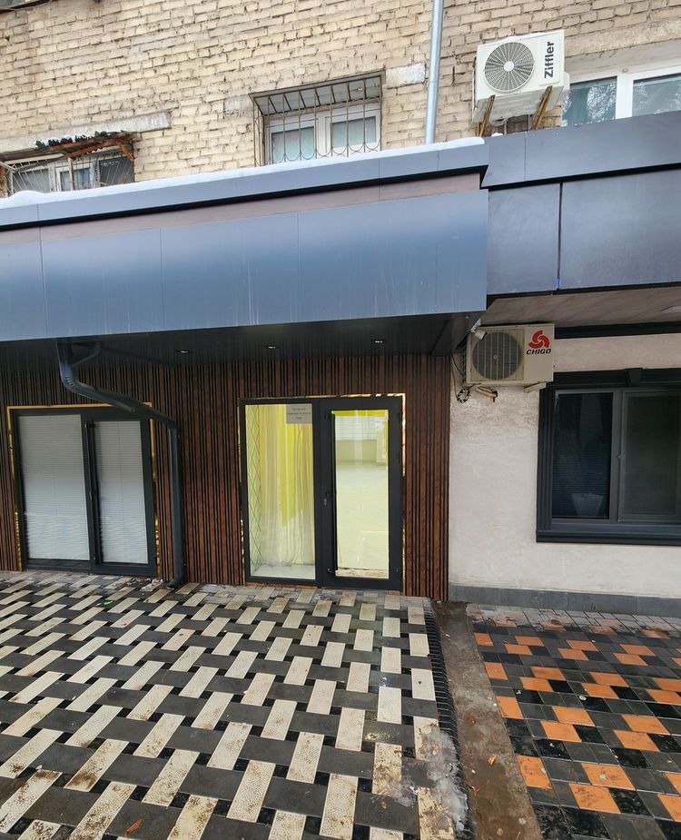 For rent commercial space, 57 m² · Chilanzar — photo 1