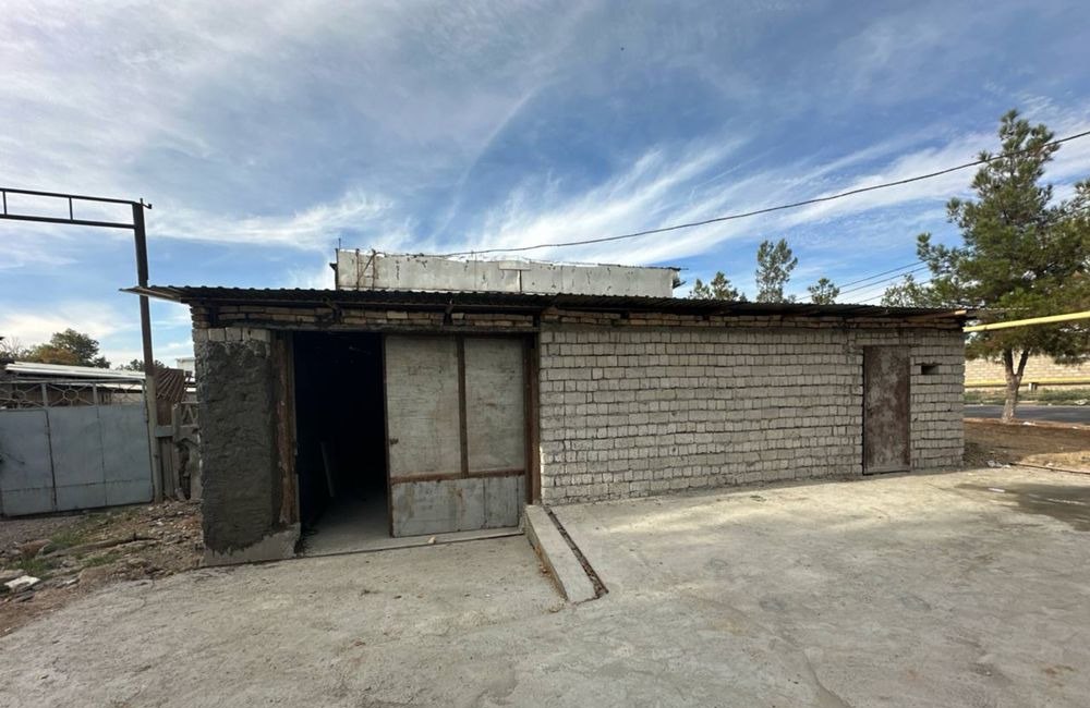 Ijaraga tijorat binosi, 230 m² · Olmazor — surat 2
