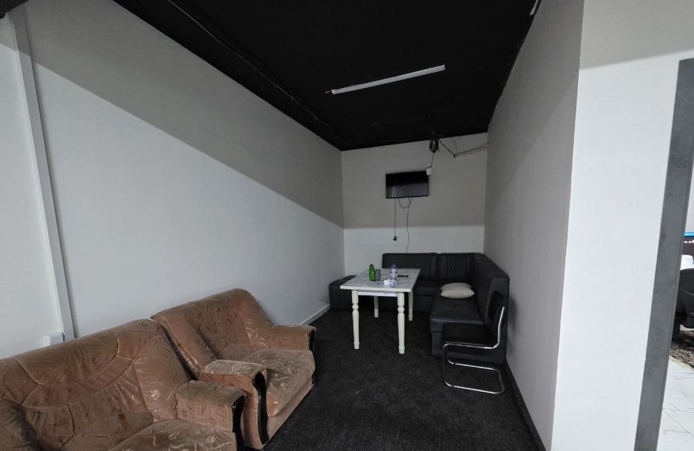 For rent commercial space, 200 m² · Almazar — photo 8
