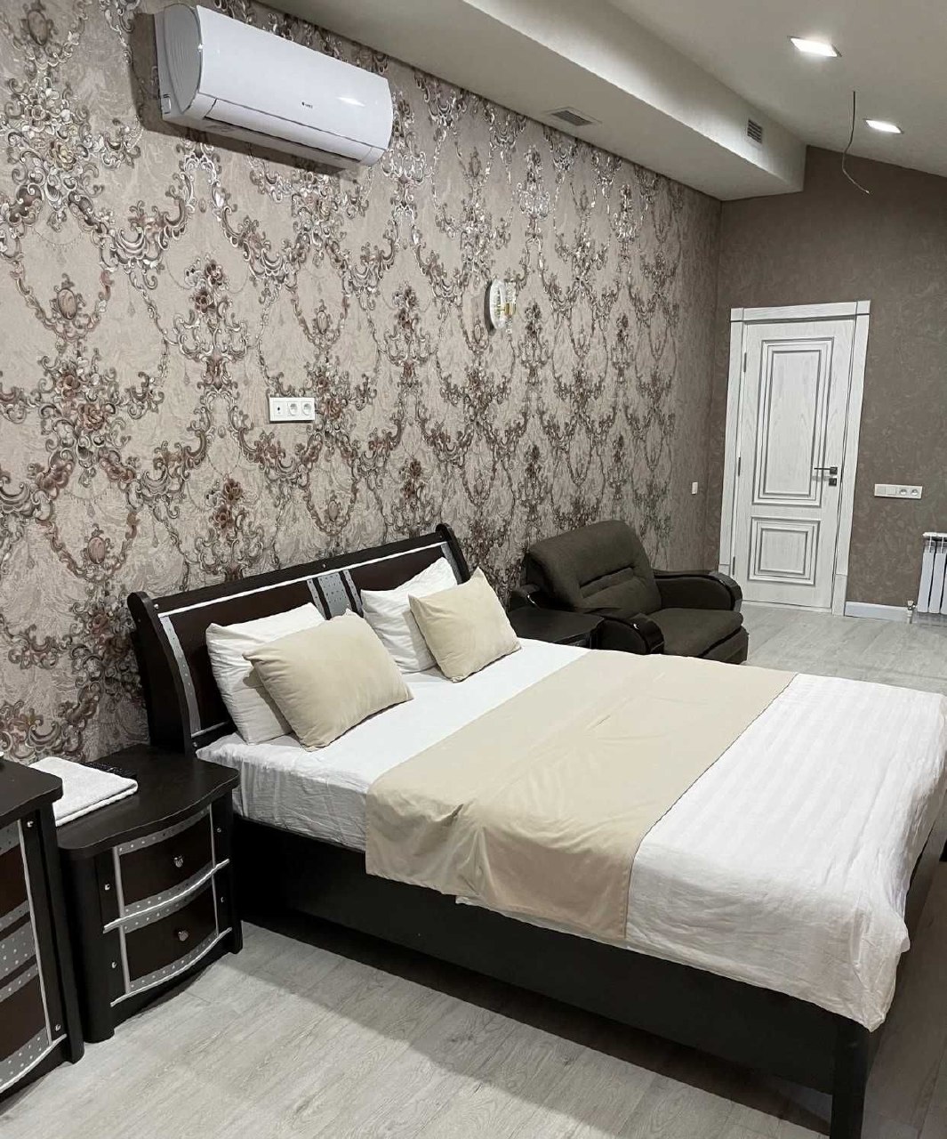 For rent 17-room house · Mirzo-Ulugbek — photo 4