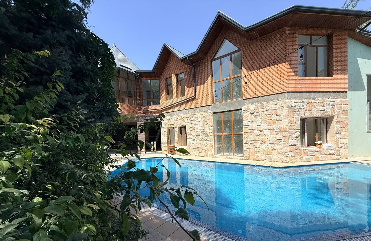 Sotiladi 9 xonali hovli, 500 m² · Mirzo Ulug‘bek — surat 6