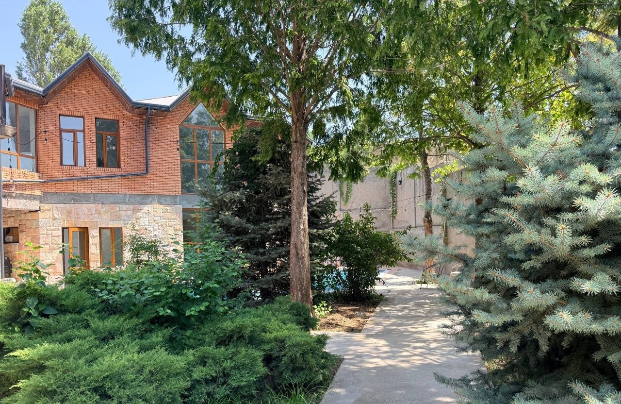 Sotiladi 9 xonali hovli, 500 m² · Mirzo Ulug‘bek — surat 4