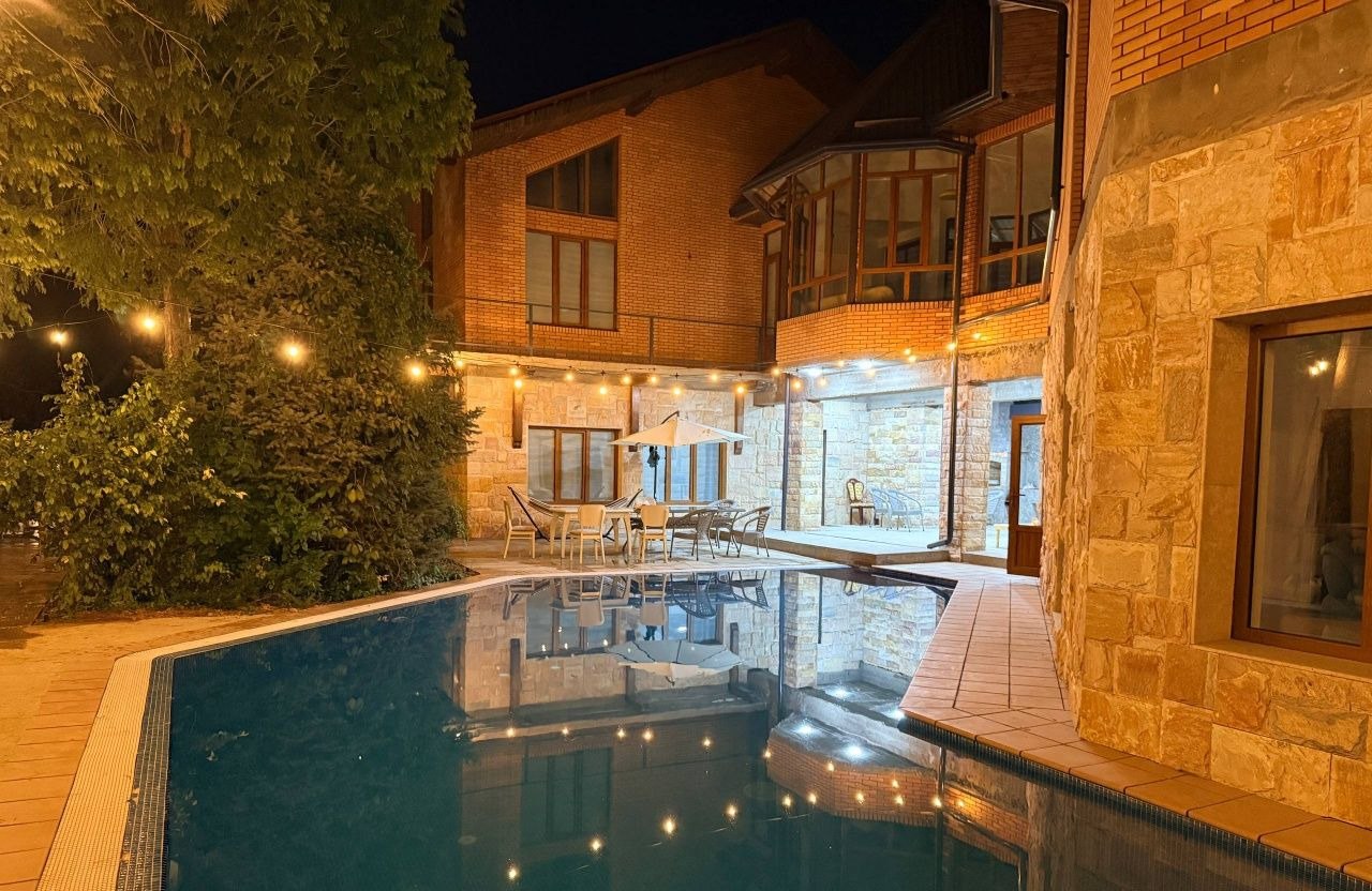 Sotiladi 9 xonali hovli, 500 m² · Mirzo Ulug‘bek — surat 2