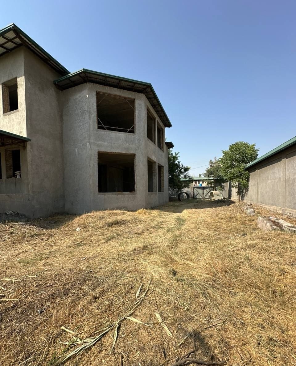 Sotiladi 10 xonali hovli, 10 m² · Mirzo Ulug‘bek — surat 3