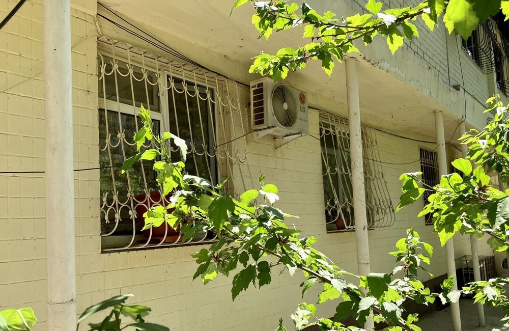Sotiladi 3 xonali xonadon, 75 m² · Mirobod — surat 2