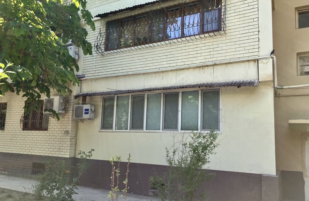 Sotiladi 3 xonali xonadon, 75 m² · Mirobod — surat 1