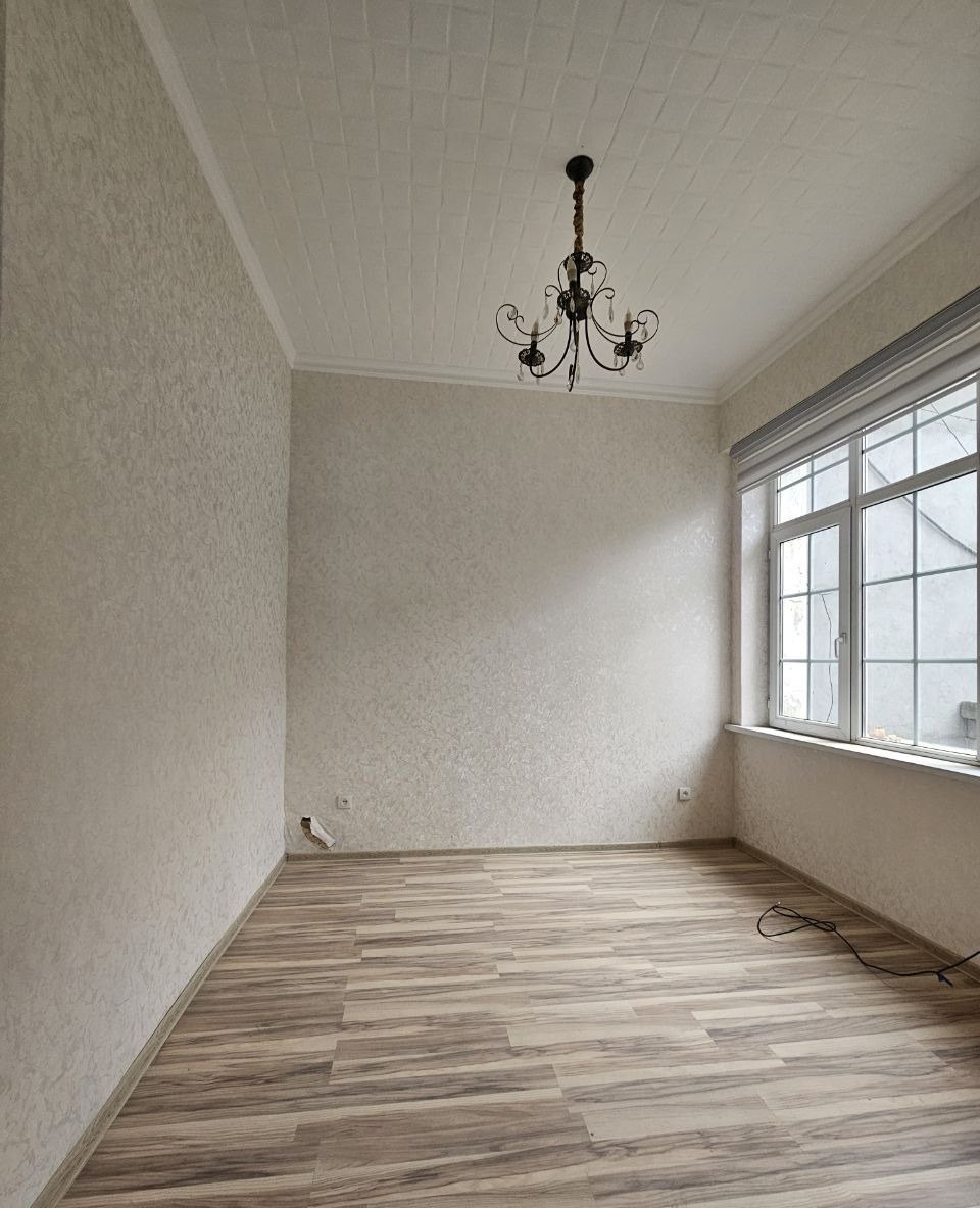 Sotiladi tijorat binosi, 220 m² · Yakkasaroy — surat 2