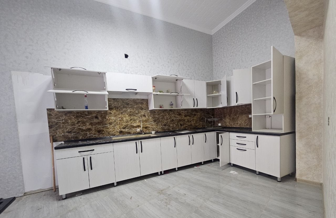 Sotiladi tijorat binosi, 220 m² · Yakkasaroy — surat 3