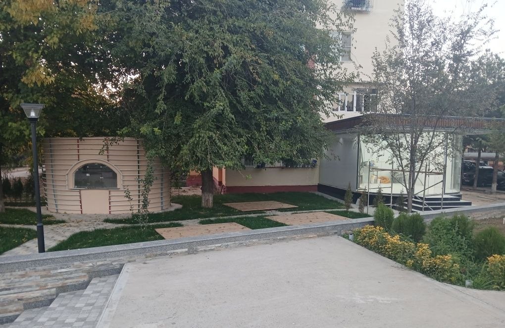 For rent commercial space, 250 m² · Almazar — photo 1
