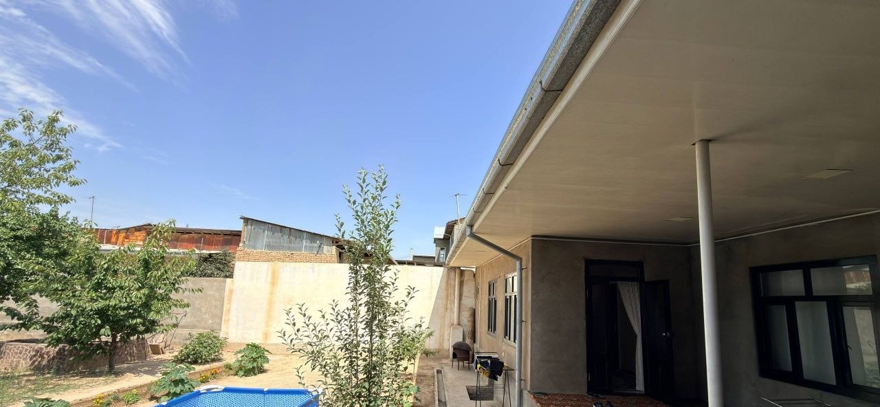 Sotiladi 10 xonali hovli, 77 m² · Olmazor — surat 2