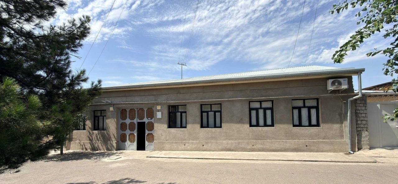 Sotiladi 10 xonali hovli, 77 m² · Olmazor — surat 1