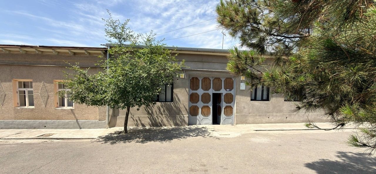 Sotiladi 10 xonali hovli, 77 m² · Olmazor — surat 3