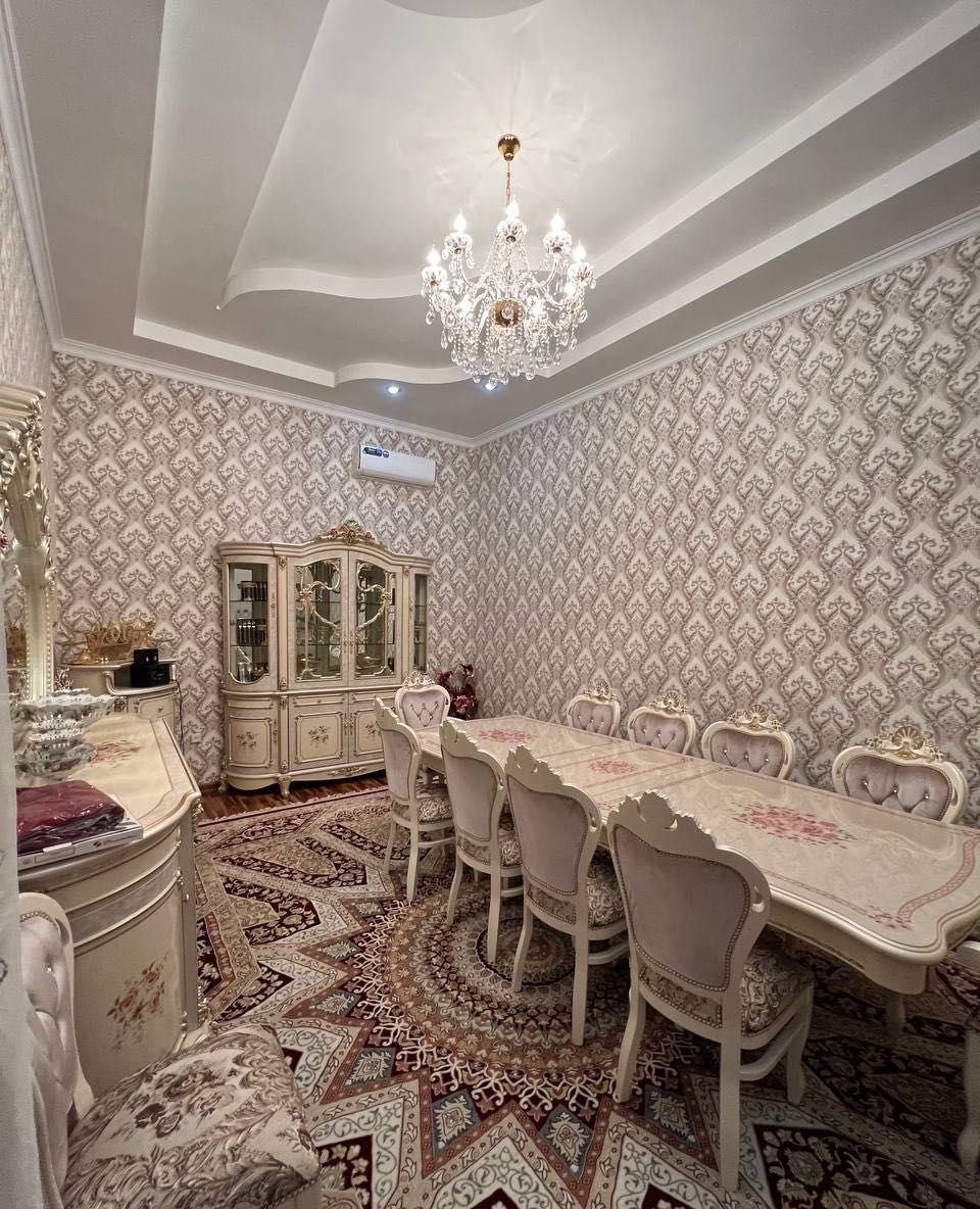 Sotiladi 8 xonali hovli, 340 m² · Mirzo Ulug‘bek — surat 1