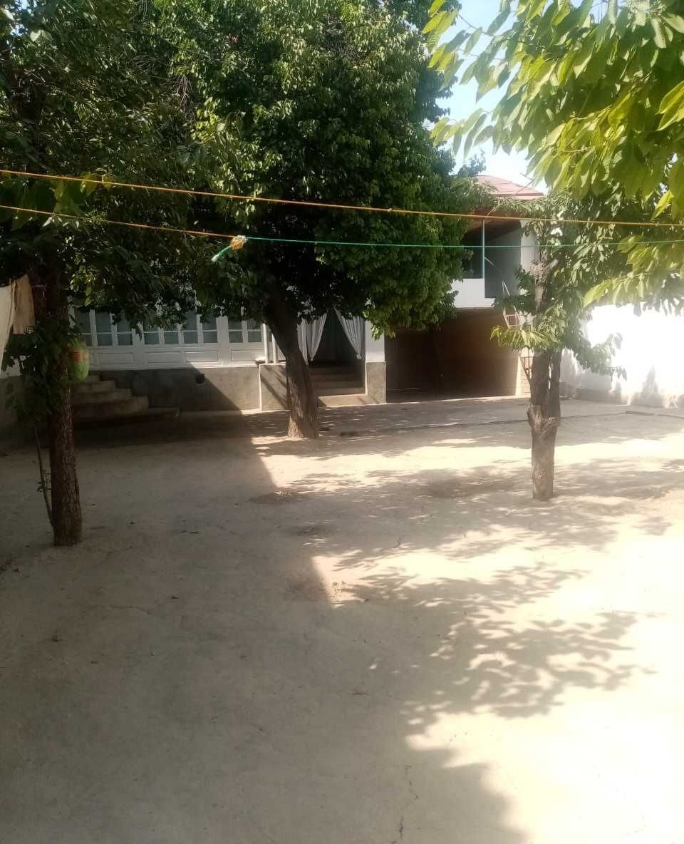 Sotiladi 7 xonali hovli, 46 m² · Uchtepa — surat 2