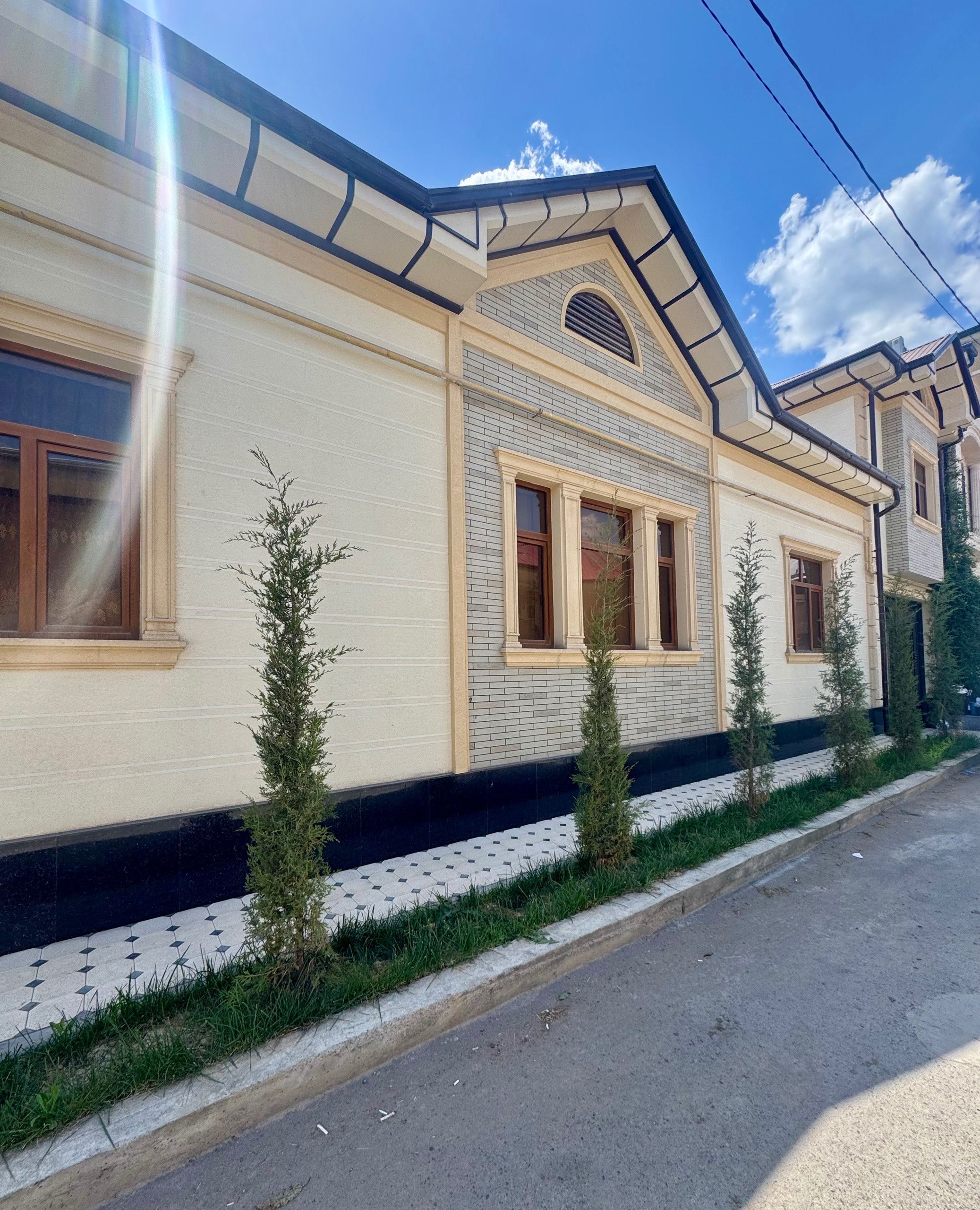 Продаётся 5-комн. дом, 300 м² · Яшнабад — фото 1