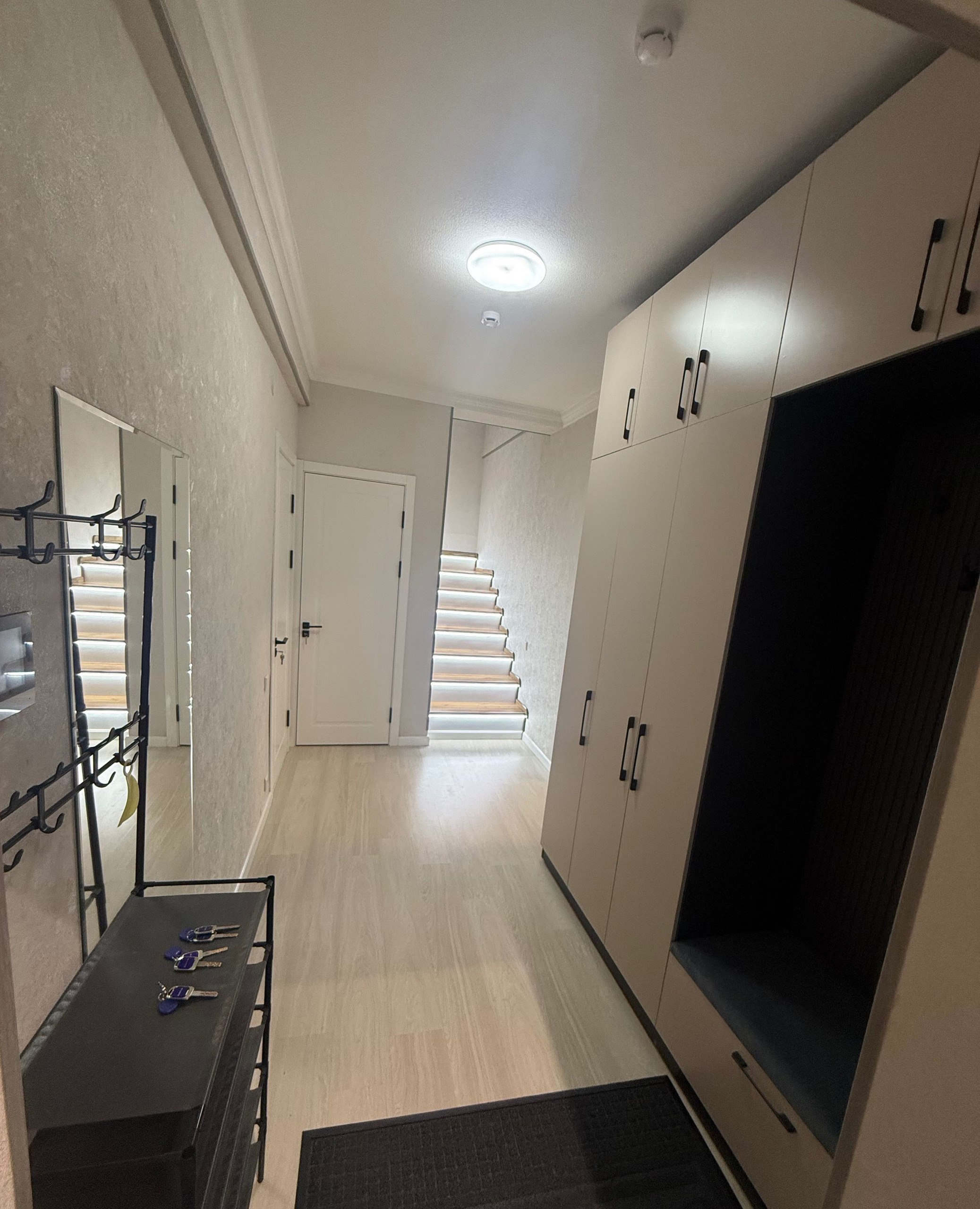 For rent 2-room apartment, 86 m² · Greenwich · Mirabad — photo 1