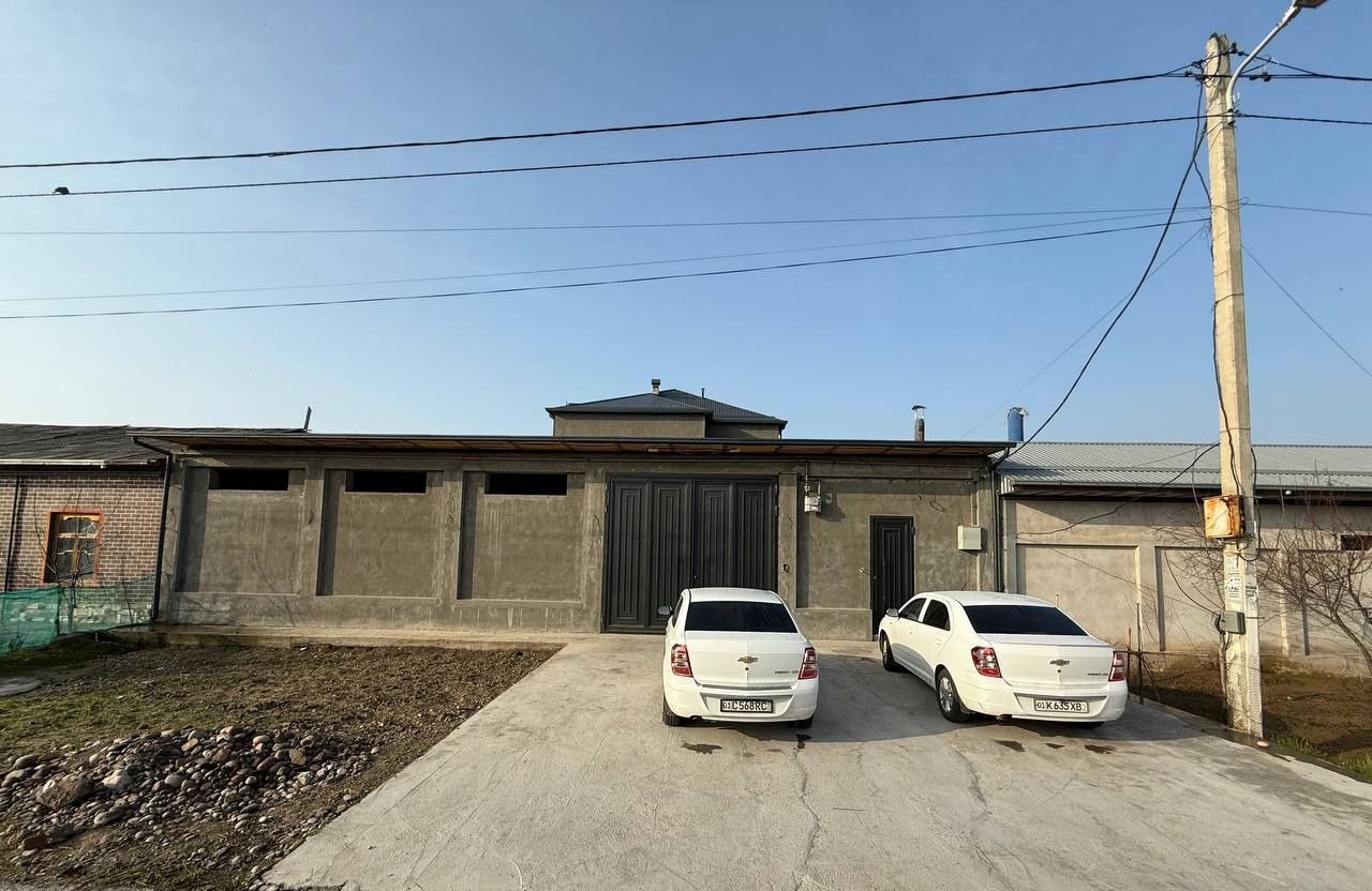 Sotiladi 12 xonali hovli, 760 m² · Chilonzor — surat 1