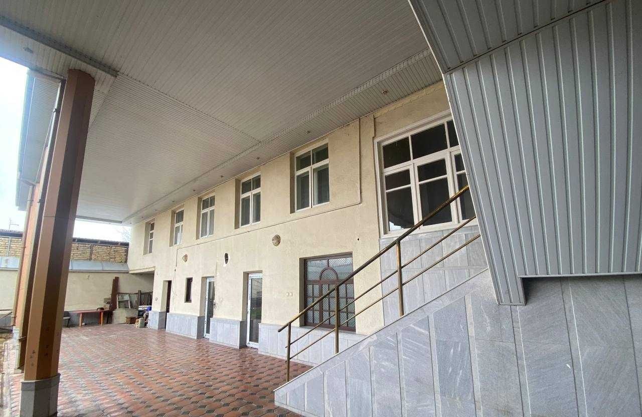 Sotiladi 8 xonali hovli, 168.95 m² · Uchtepa — surat 5