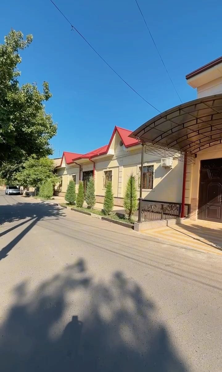 Sotiladi 12 xonali hovli · Uchtepa — surat 1