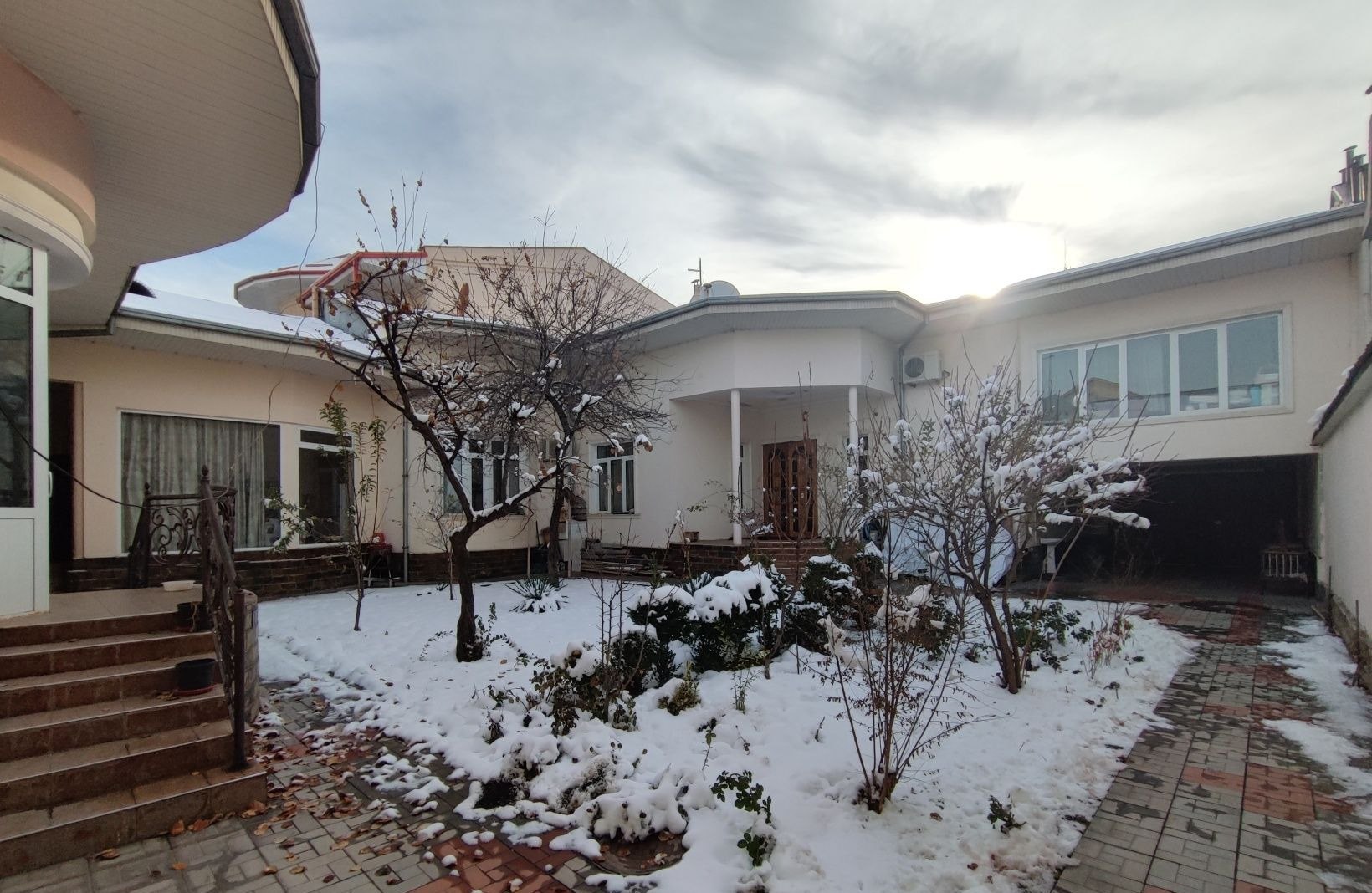 For sale 8-room house · Almazar — photo 2