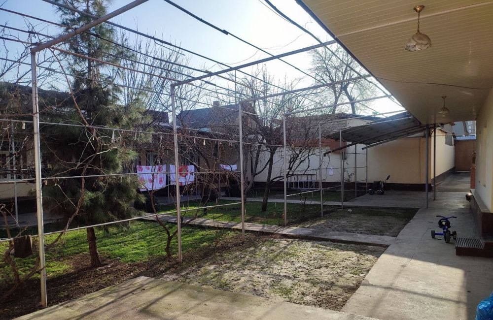 For sale 6-room house · Yashnabad — photo 2