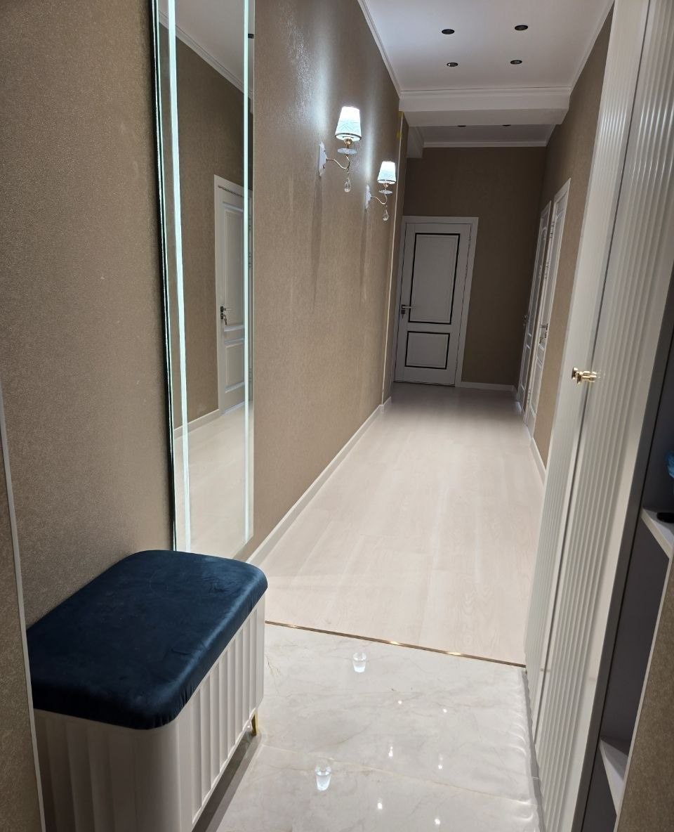 Sotiladi 3 xonali xonadon, 80 m² · Solaris · Yakkasaroy — surat 1