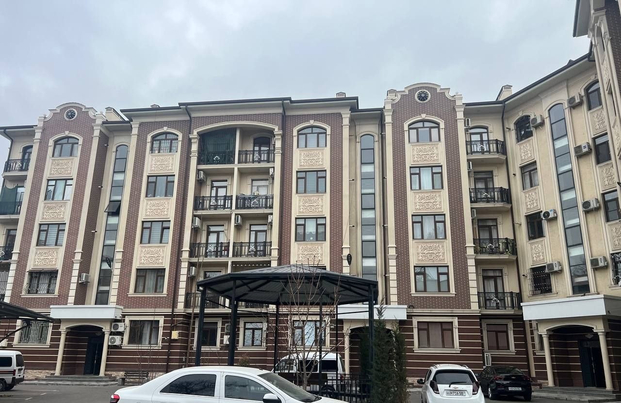 Sotiladi 2 xonali xonadon, 70 m² · Olmazor — surat 6