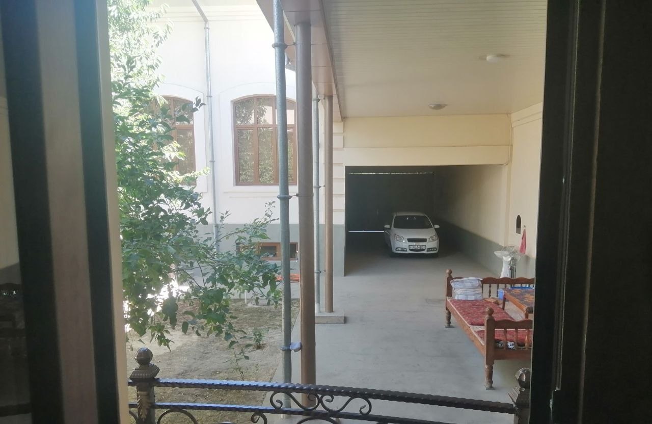 Sotiladi 10 xonali hovli · Uchtepa — surat 8
