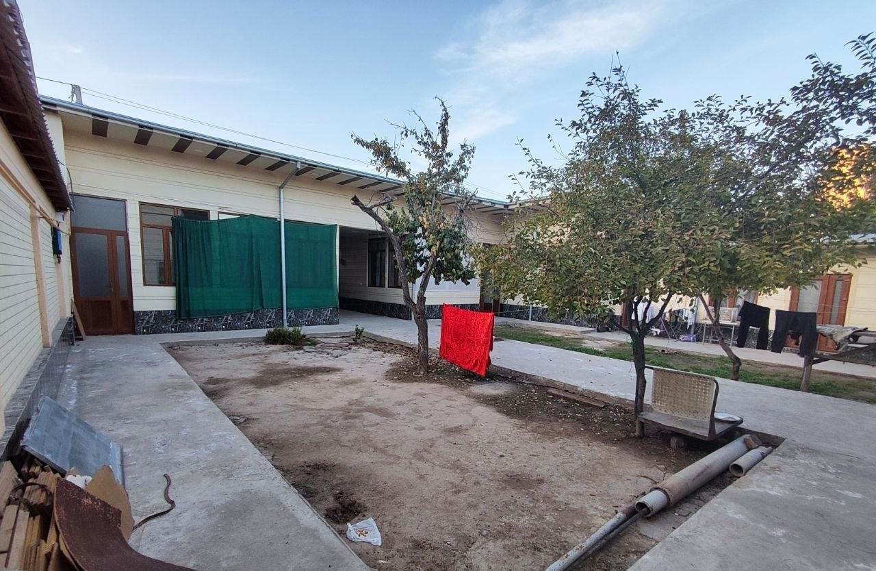 Sotiladi 9 xonali hovli, 176.2 m² · Yakkasaroy — surat 7