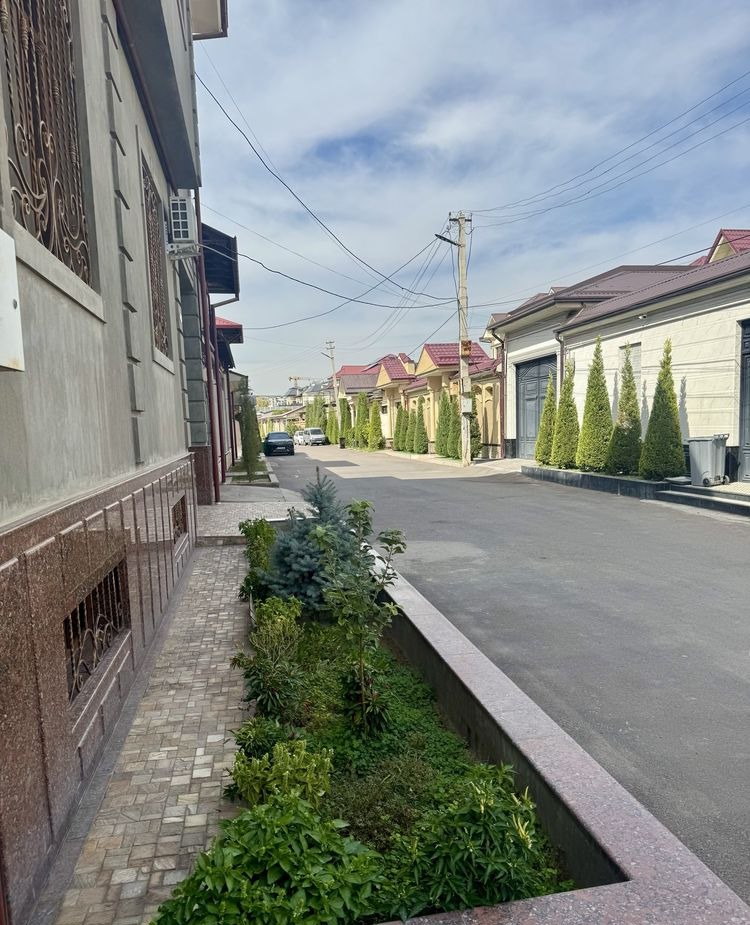 For sale 10-room house, 500 m² · Mirzo-Ulugbek — photo 1