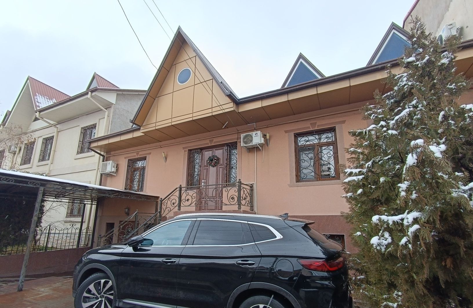 Sotiladi 8 xonali hovli · Mirzo Ulug‘bek — surat 3