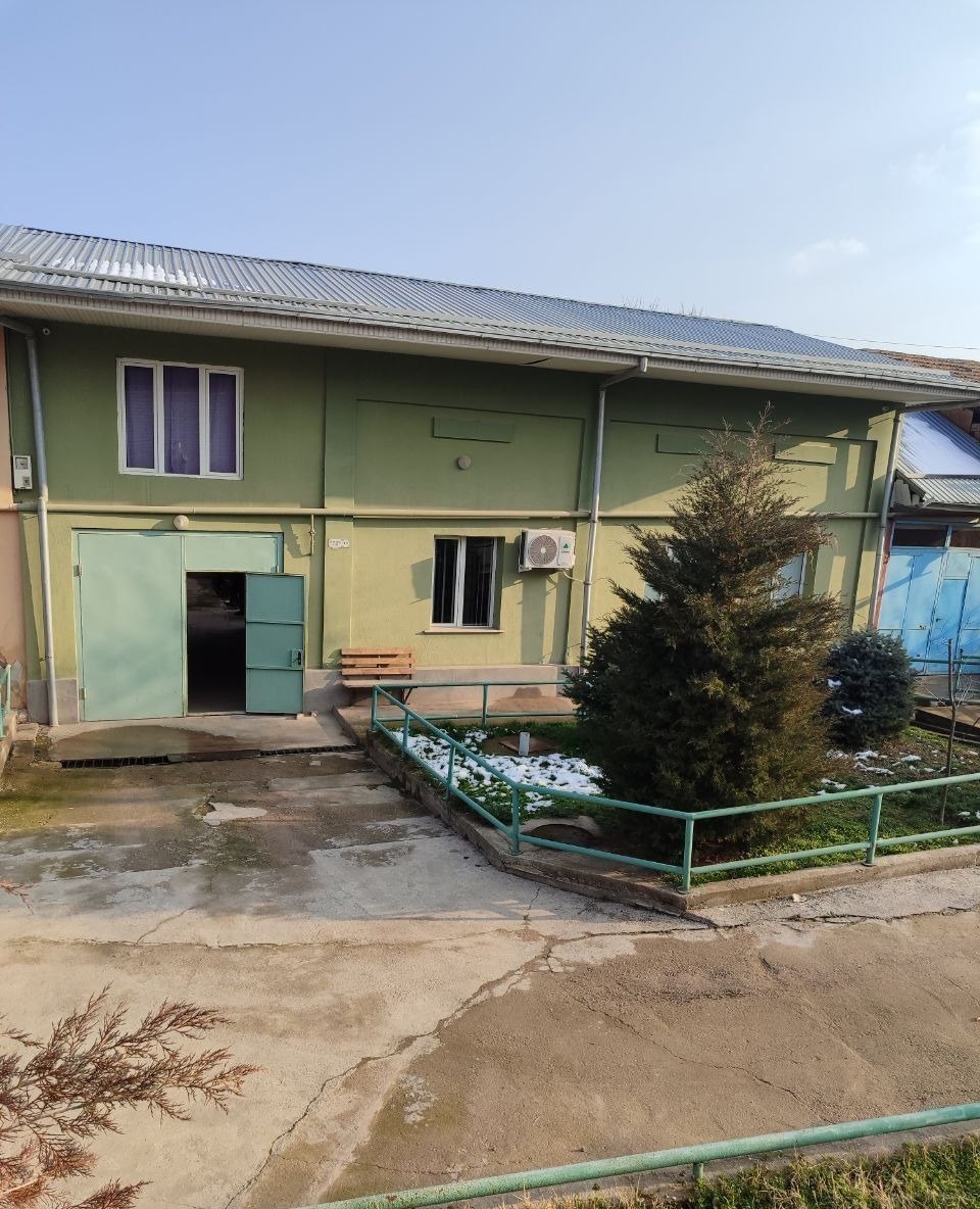 For sale 8-room house · Mirzo-Ulugbek — photo 1