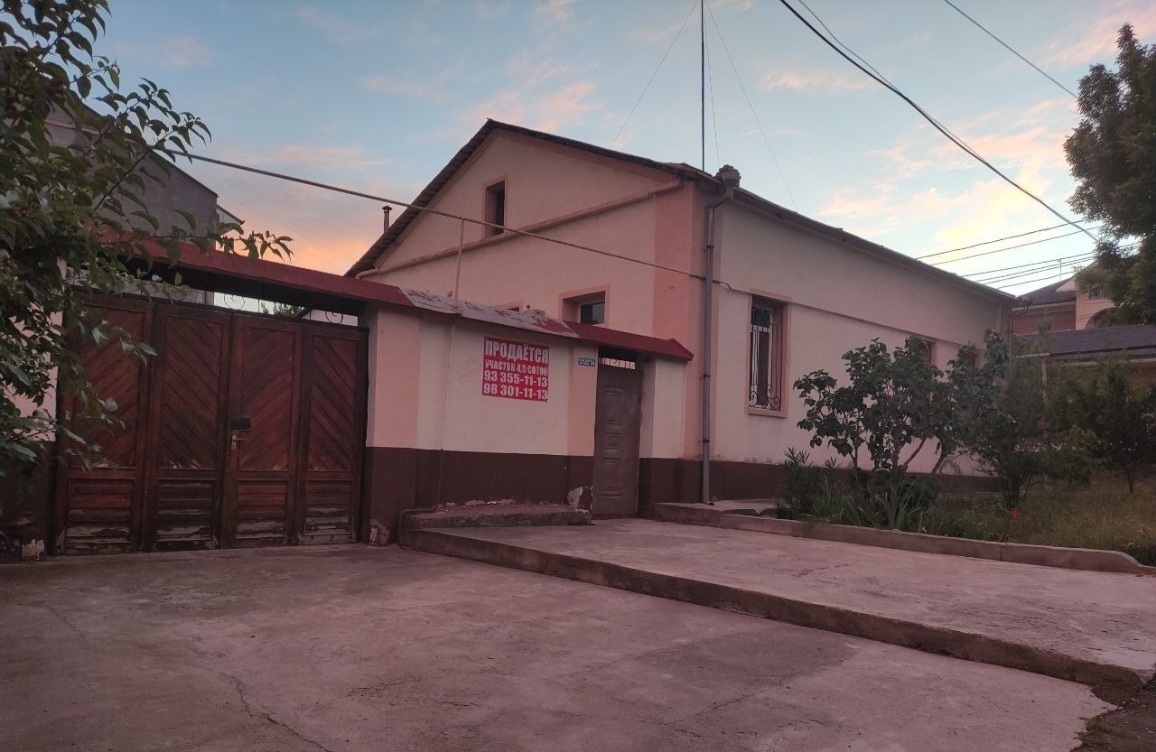 Sotiladi 6 xonali hovli, 118 m² · Mirzo Ulug‘bek — surat 1