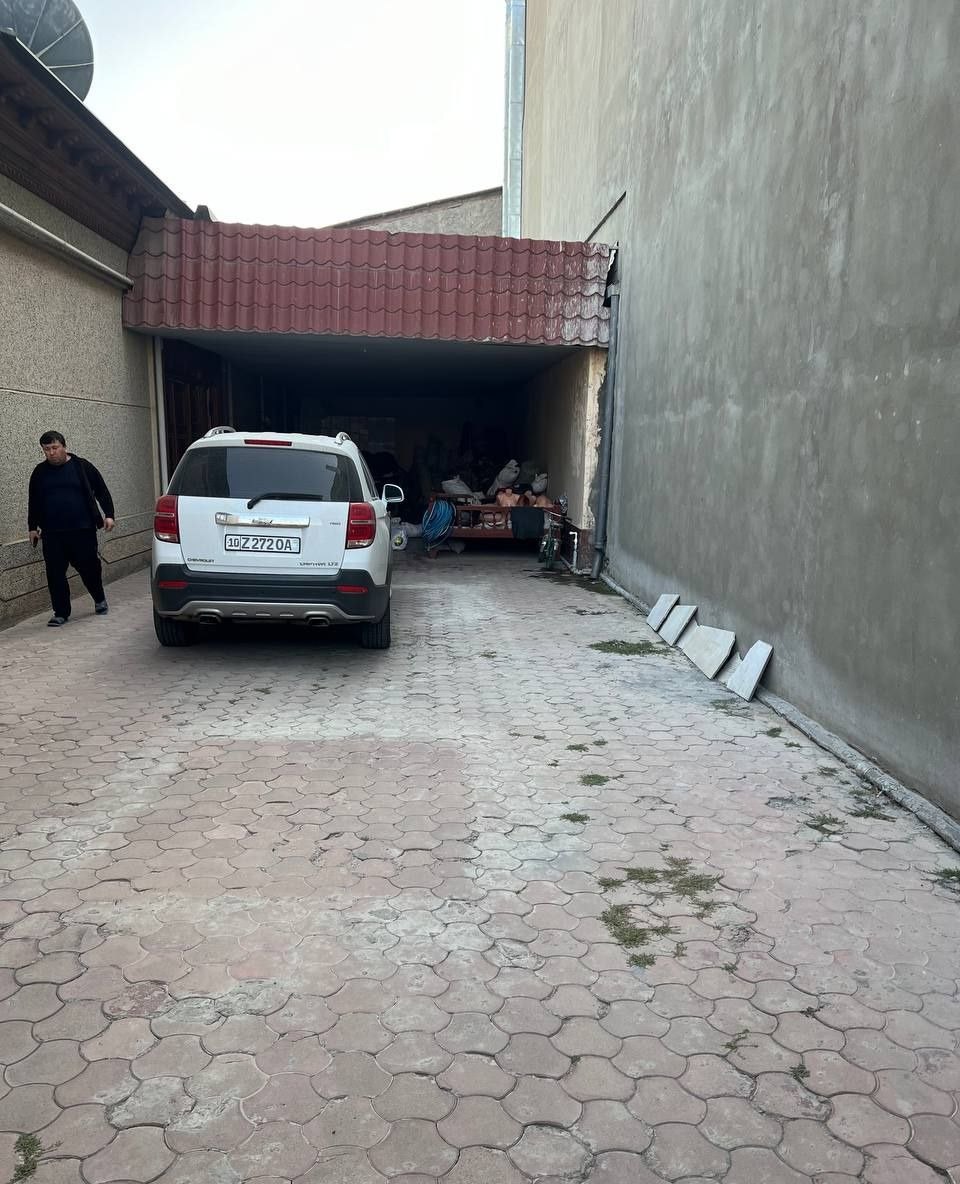 Sotiladi 8 xonali hovli · Uchtepa — surat 8