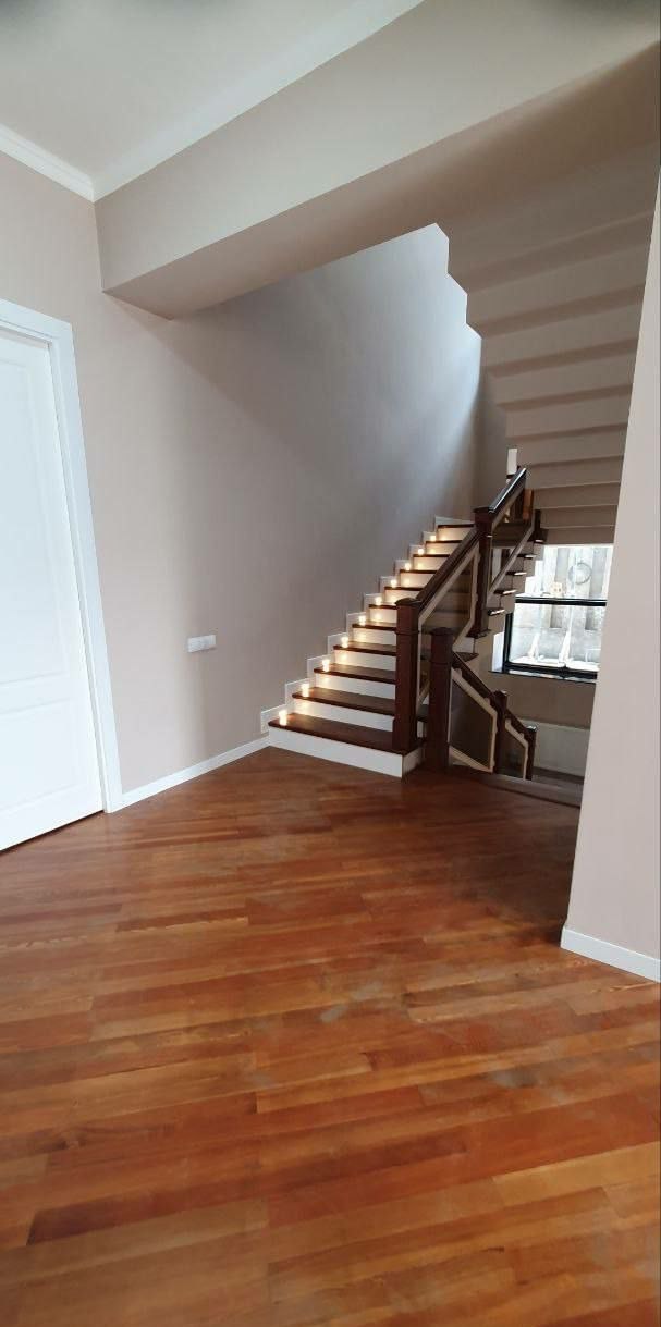 For sale 7-room house · Almazar — photo 4