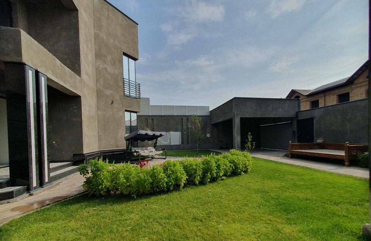 For sale 7-room house · Almazar — photo 2