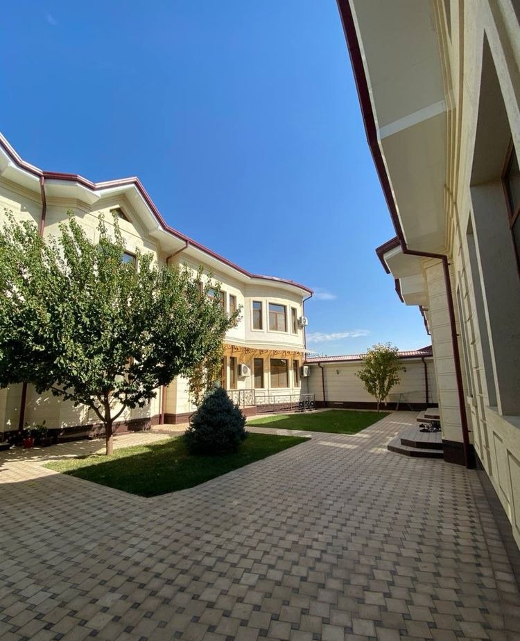 For sale 12-room house · Yunusabad — photo 1