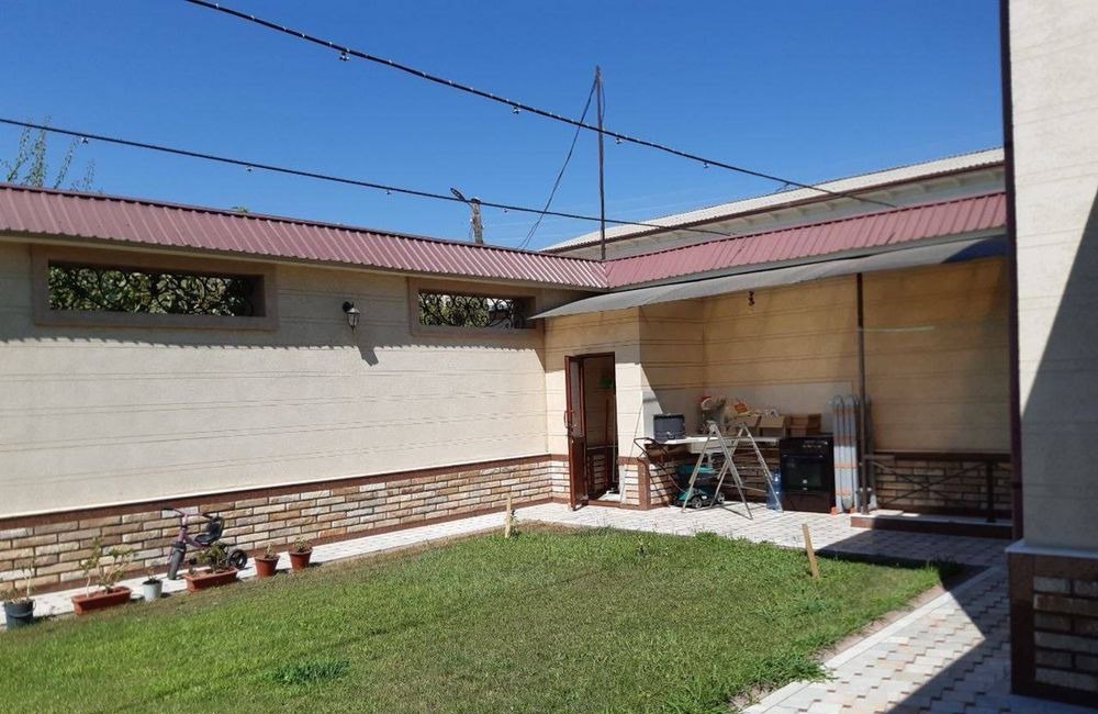 For sale 5-room house · Almazar — photo 2