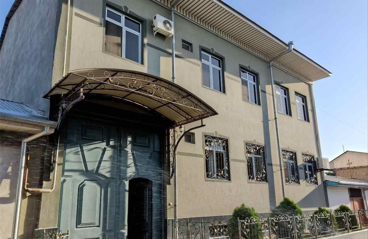 For sale 16-room house · Almazar — photo 1