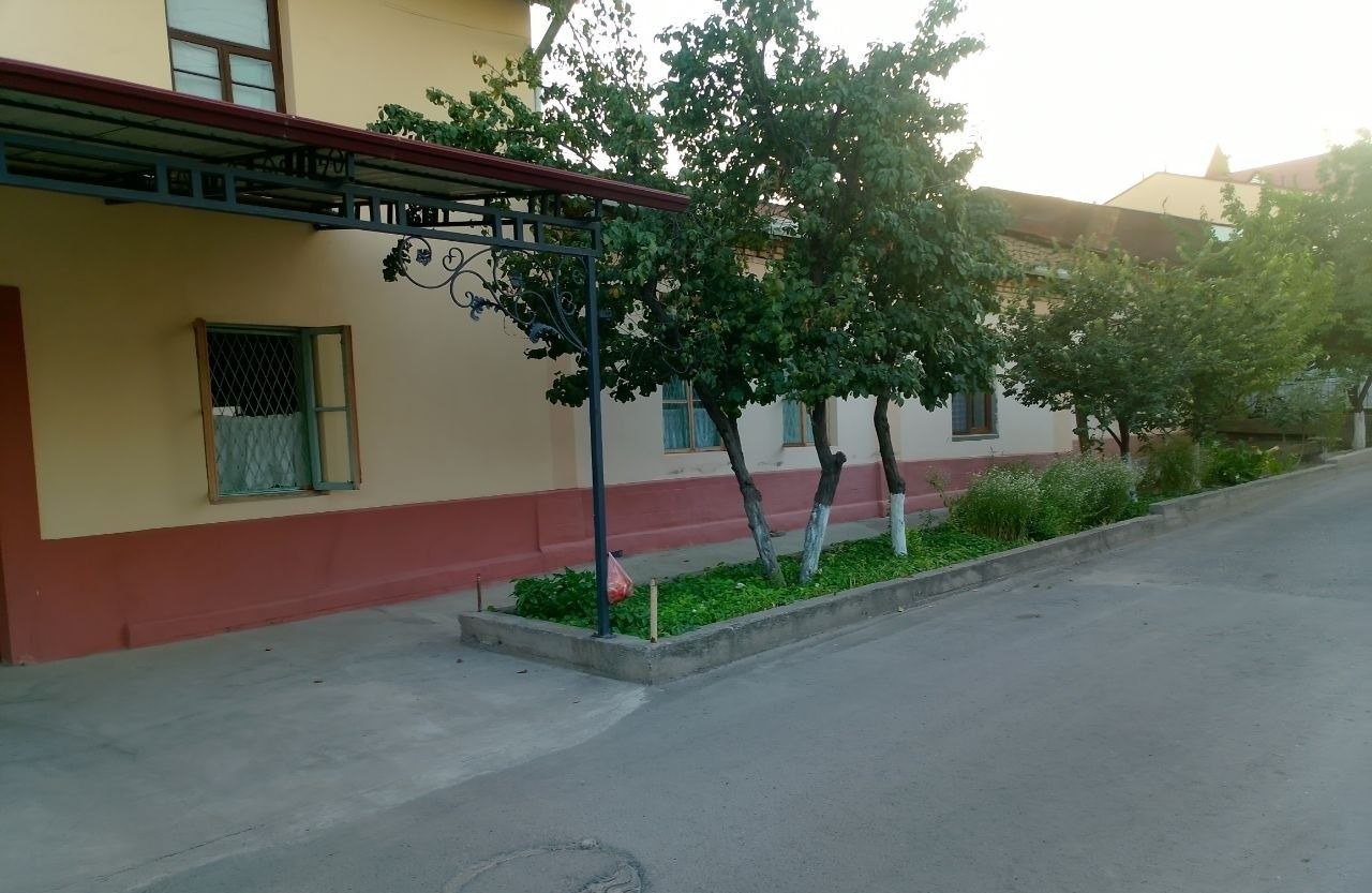 For sale 6-room house · Yunusabad — photo 2