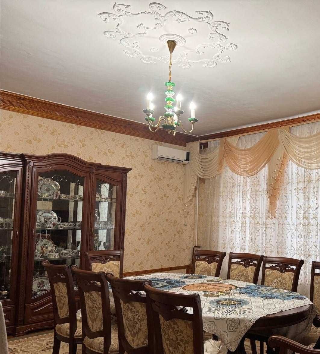 Sotiladi 10 xonali hovli, 1 m² · Mirzo Ulug‘bek — surat 6