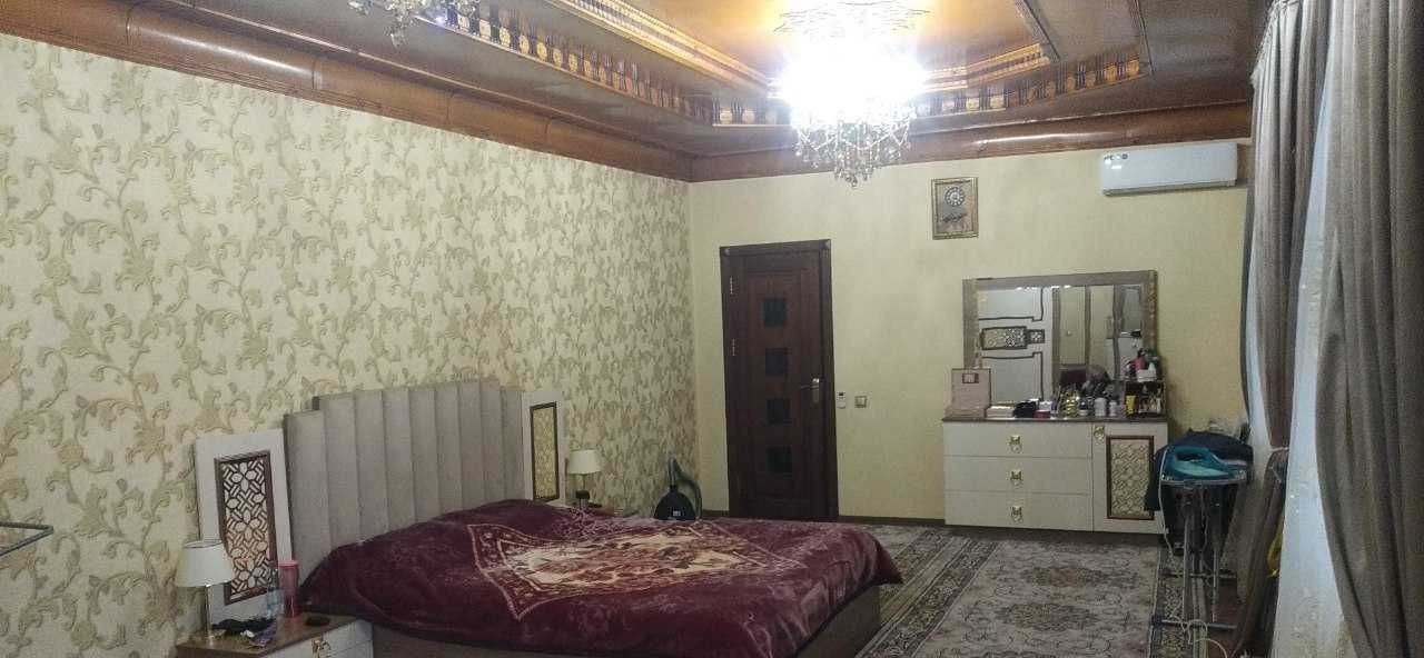 Sotiladi 16 xonali hovli · Mirzo Ulug‘bek — surat 9