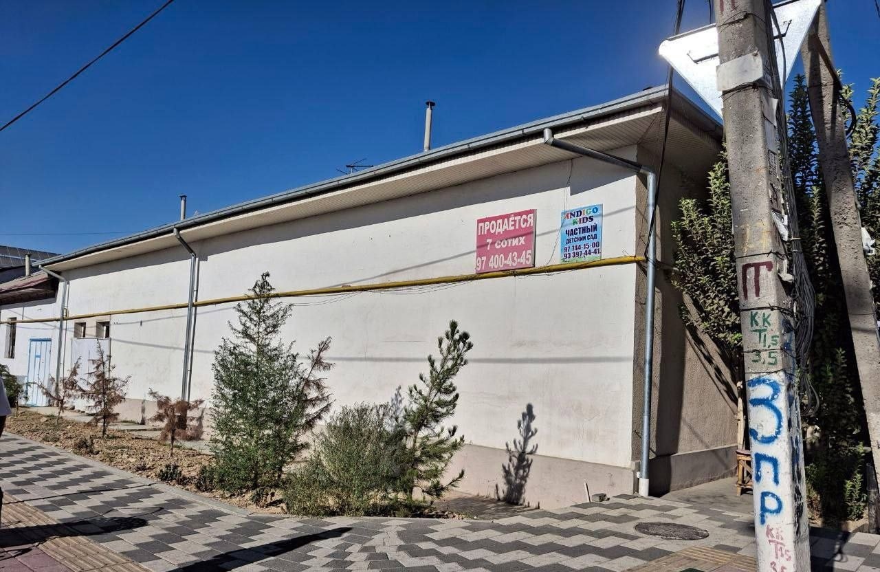 For sale 6-room house · Almazar — photo 1