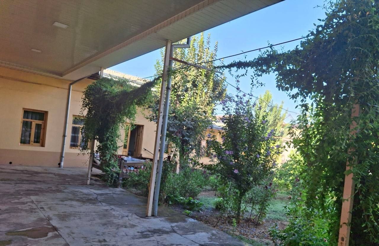 For sale 6-room house · Almazar — photo 2