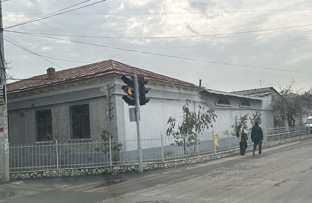 Ijaraga tijorat binosi, 5.9 m² · Yashnobod — surat 2