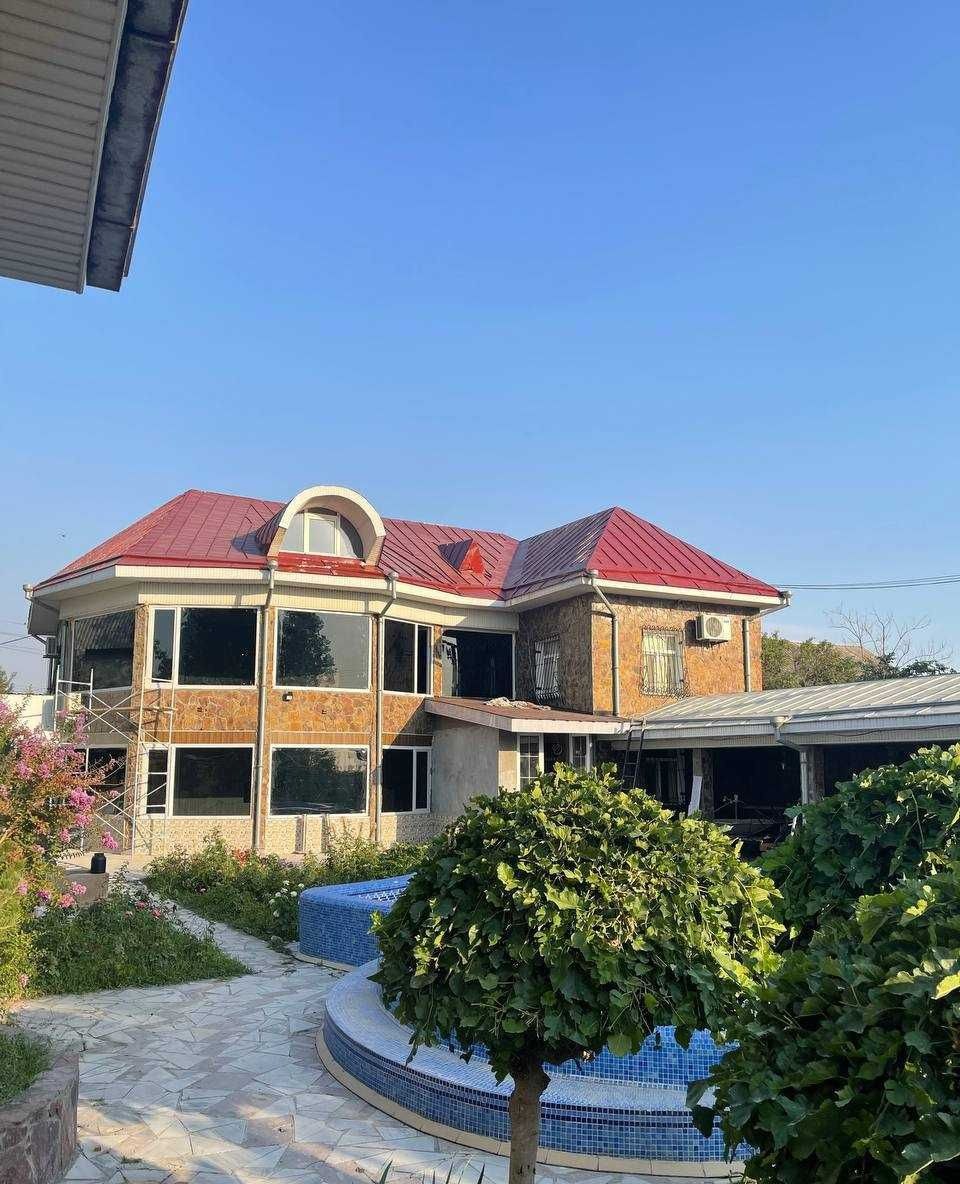 Sotiladi 12 xonali hovli, 550 m² · Yashnobod — surat 1