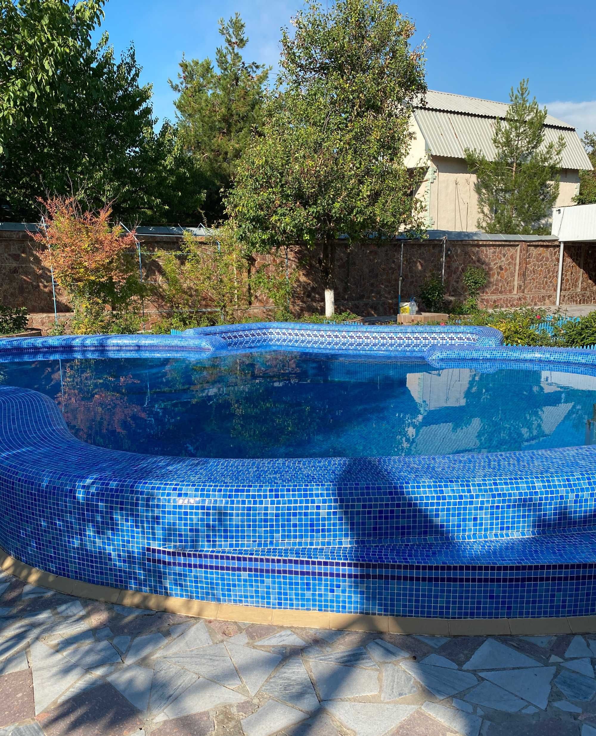Sotiladi 12 xonali hovli, 550 m² · Yashnobod — surat 2
