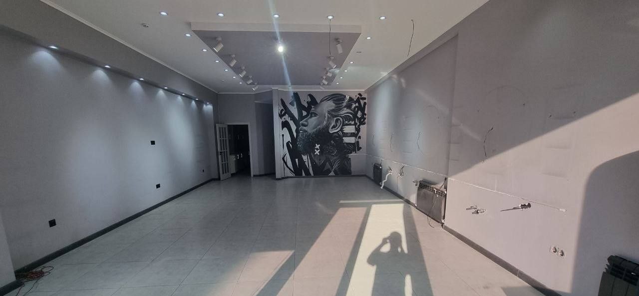 Ijaraga tijorat binosi, 93 m² · Yakkasaroy — surat 1