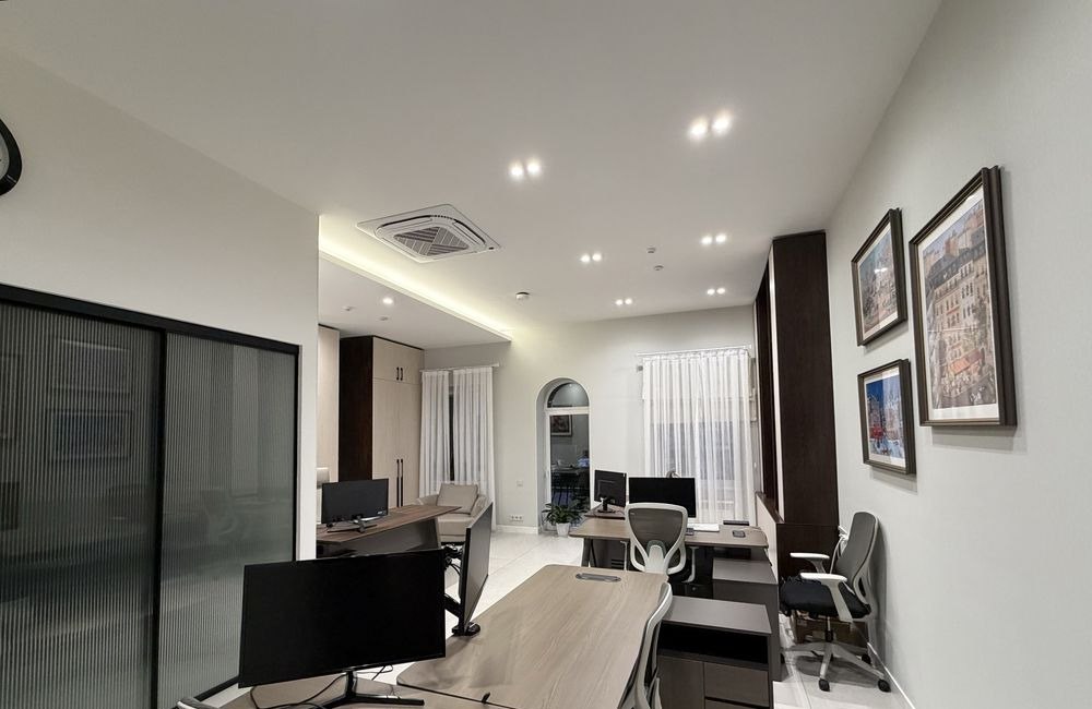 For rent commercial space, 130 m² · London · Mirzo-Ulugbek — photo 1